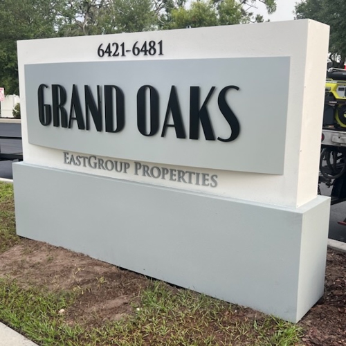 Grand Oaks Exterior Signage